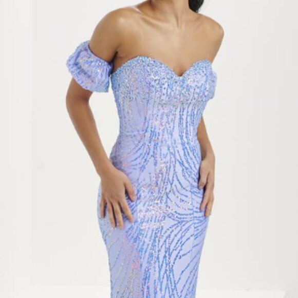 Dress - Picture 3 of 6